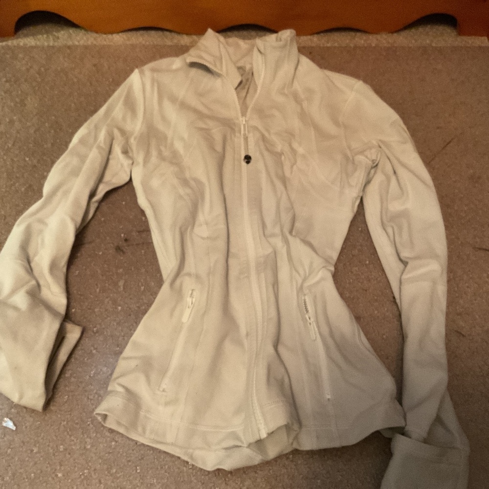 White lululemon define jacket